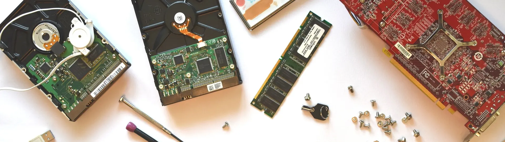 Imagen de disco rigido, memora ram y placa de video